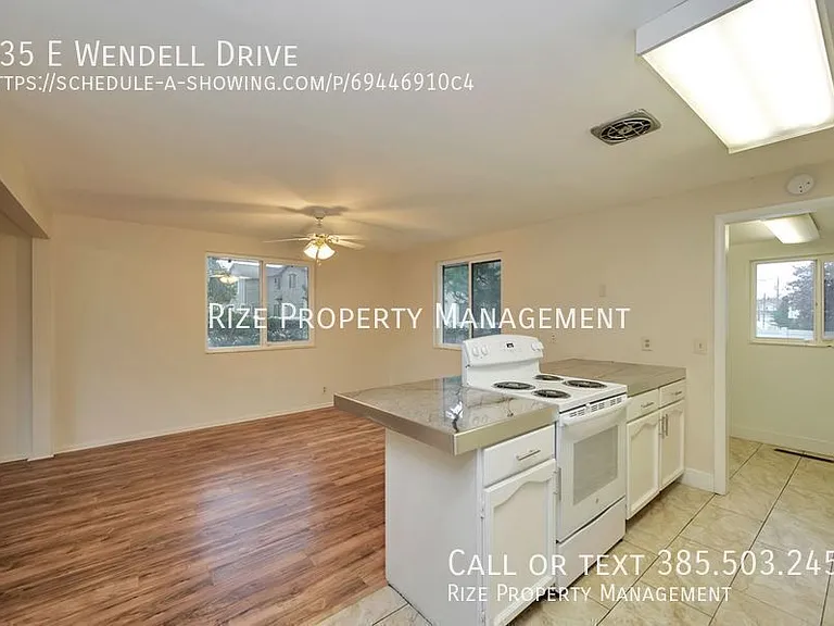 435 E Wendell Dr — Photo 2