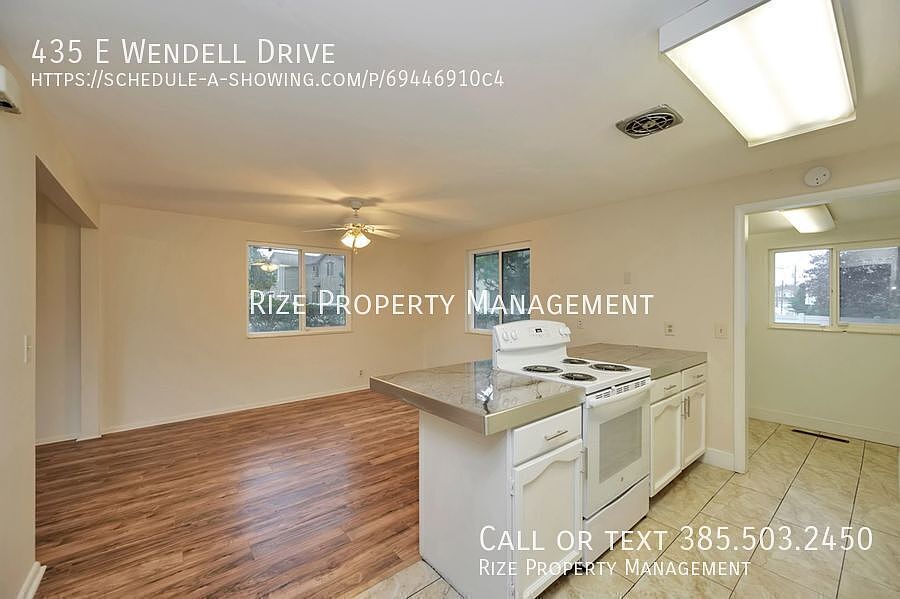 1st image of 435 E Wendell Dr