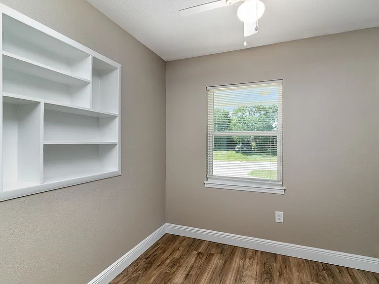 2567 Pepper Ave — Photo 3