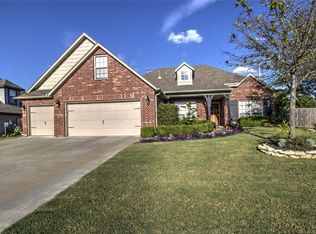 9401 N 96th Ave E, Owasso, OK 74055