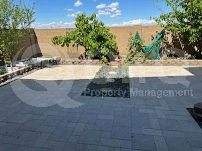 1130 E Armstrong Way — Photo 34
