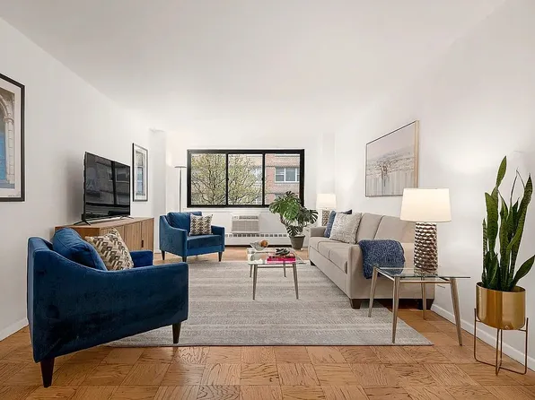 16 W 16th St APT 2AS, New York, NY 10011