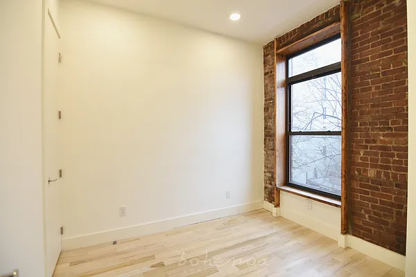 Rented by Bohemia Realty Group | media 2