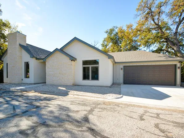 233 Old Oaks Path, Kerrville, TX 78028