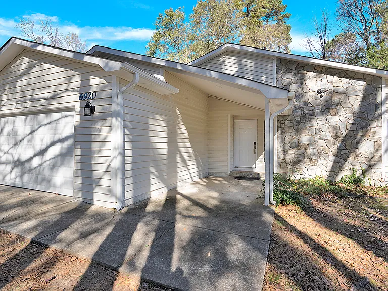 6920 Stillmeadow Dr — Photo 11