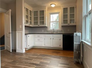 443 Academy Ave FLOOR 2, Providence, RI 02908