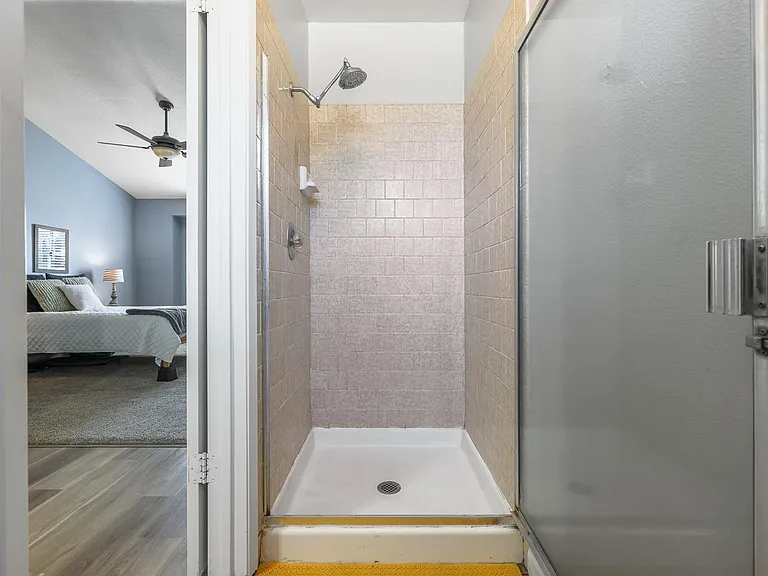 8735 N Cedar Ave #109 — Photo 23