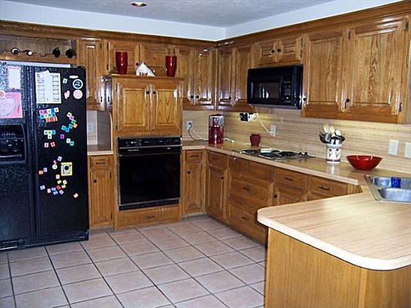 5th image of 1200 Meadow Creek Dr