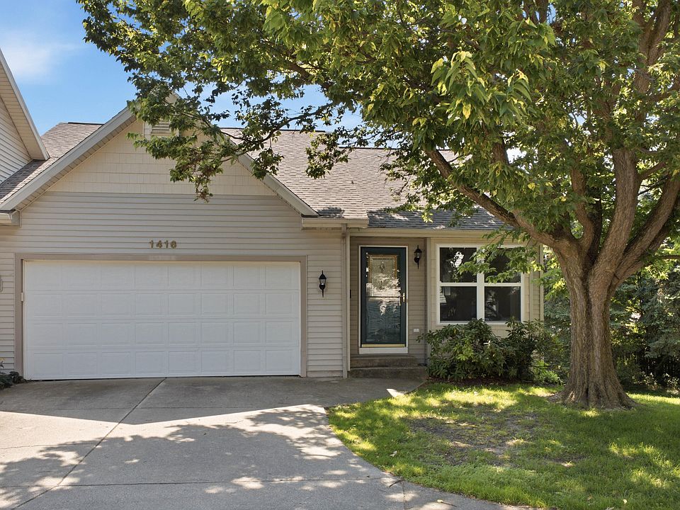 1st image of 1416 Woodlawn Cmns