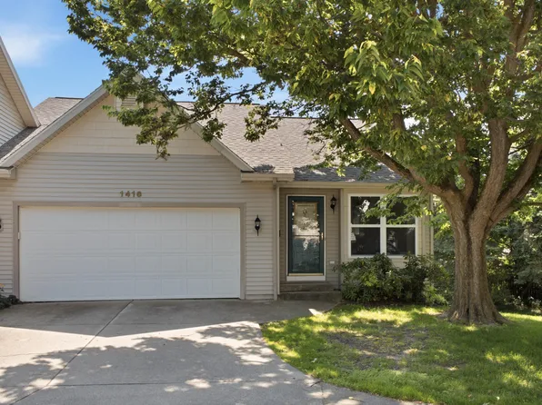 1416 Woodlawn Cmns, Grand Haven, MI 49417