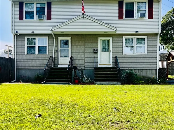 82 E St #B, Lowell, MA 01851