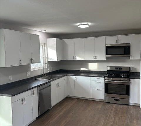 4th image of 904 Kirby Lane