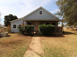 19231 Benton, Lytle, TX 78052
