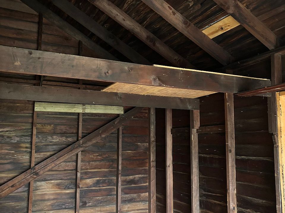 Building Photo 3