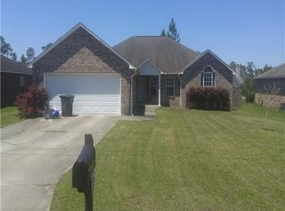 8009 Exchange St, Gautier, MS 39553
