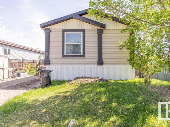 197 Lee Ridge Rd NW, Edmonton, AB T6K 0N1
