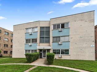 8203 Niles Center Rd APT 3C, Skokie, IL 60077