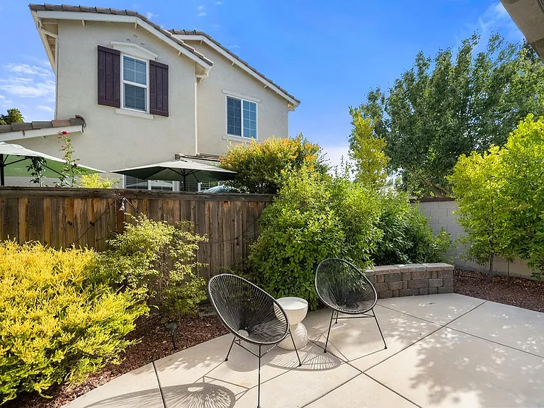 741 Candela Cir — Photo 19