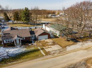 618 S Illinois Ave, Mount Pulaski, IL 62548
