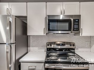 10940 Meadowglen Ln #518, Houston, TX 77042