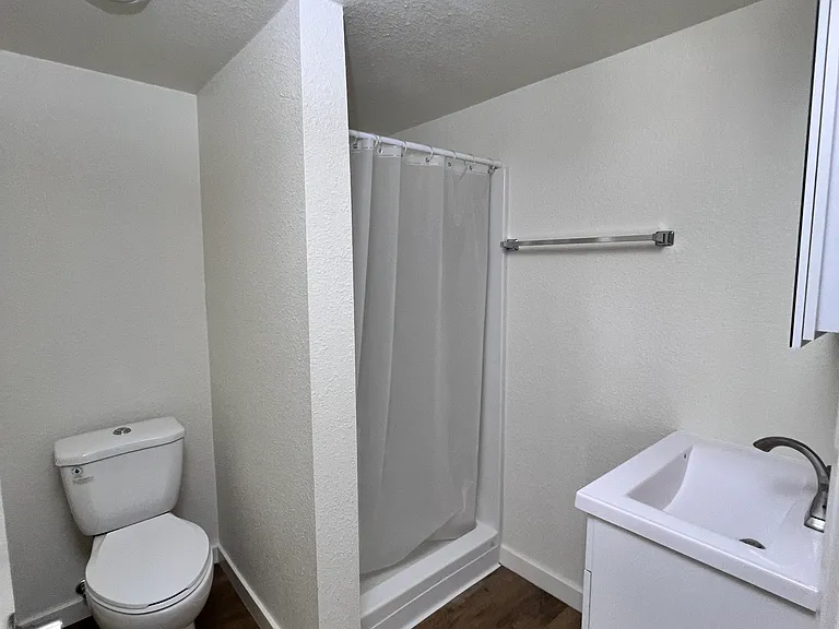 14475 Foothill Blvd #10 — Photo 9