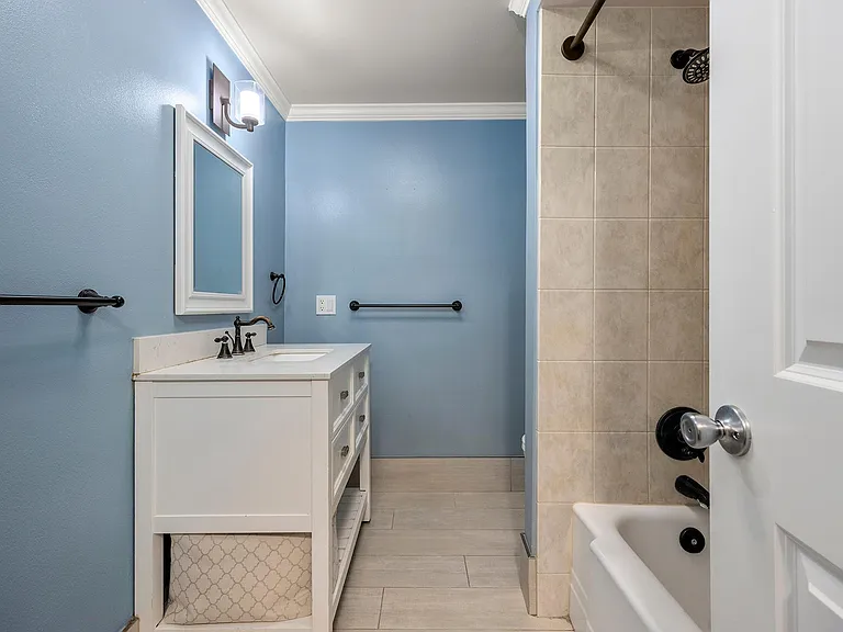 525 S Cardiff St — Photo 10