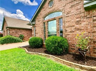 147 Chrissa Dr, Pottsboro, TX 75076