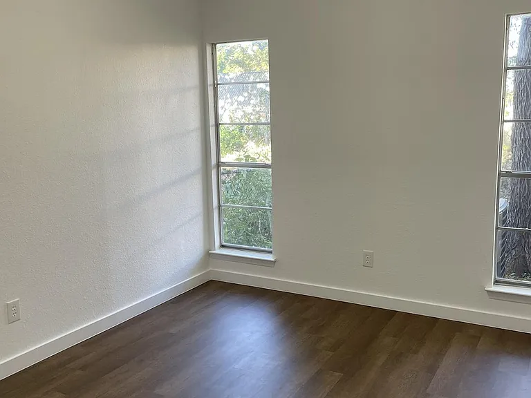 10000 E Rutland Vlg #A — Photo 10