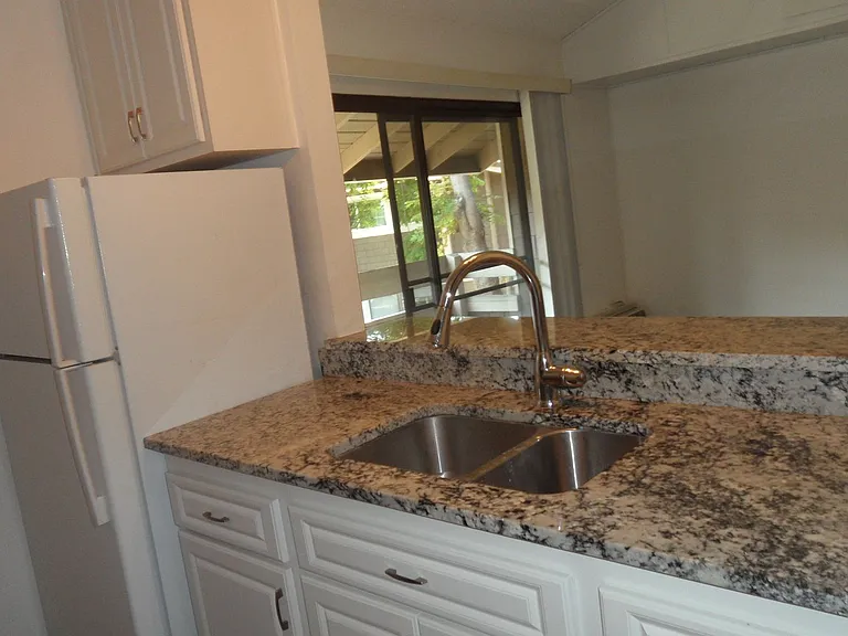 172 Streamwood — Photo 10