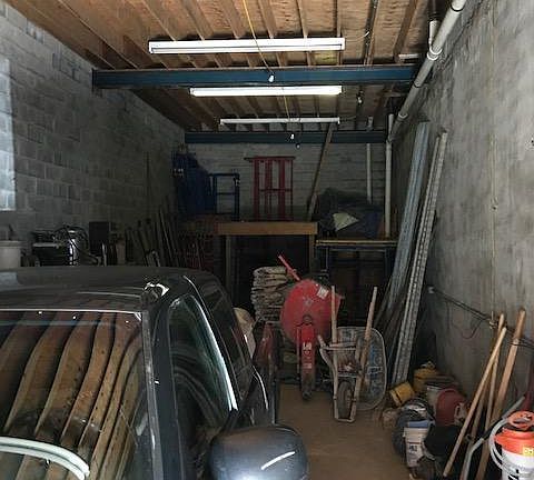 4th image of 617 Cantrell St