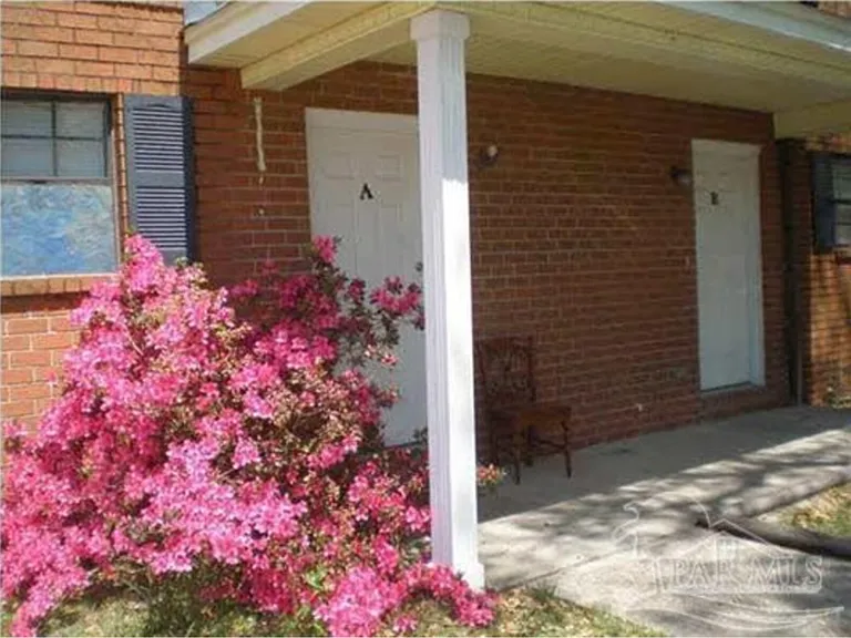 7250 Hilburn Rd #4D — Photo 11