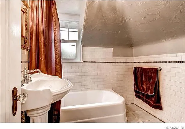 1125 N Clarkson St — Photo 11