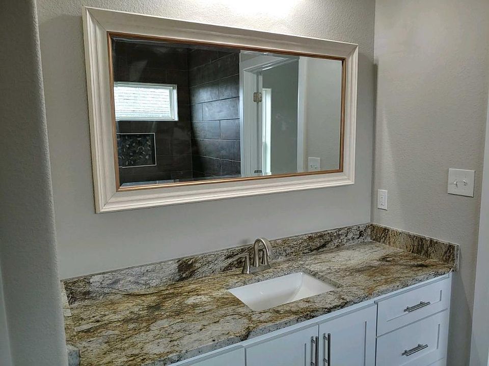 2nd image of 519 Brandy Ln