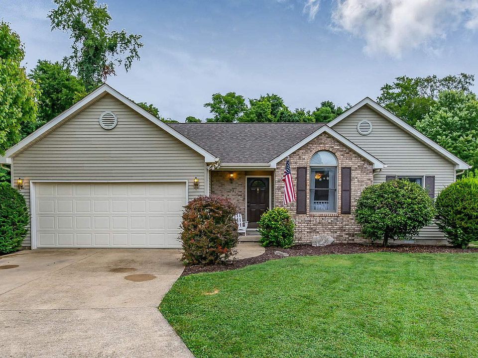 1st image of 3979 N Feerwood Ct