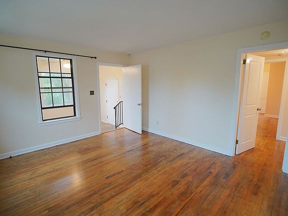 5th image of 212 Rudy Hubbard Way