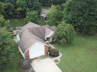 1284 Rogier Dr, Greenville, IL 62246