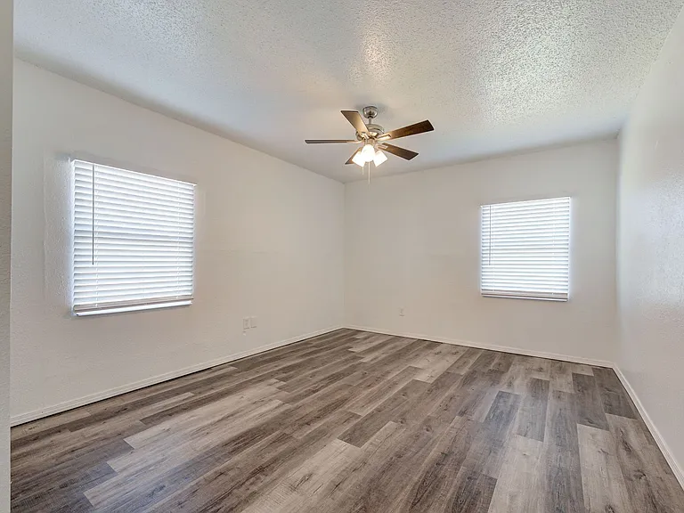 Shelton Village - Now Offering $500 Off Move-In Costs — Photo 17
