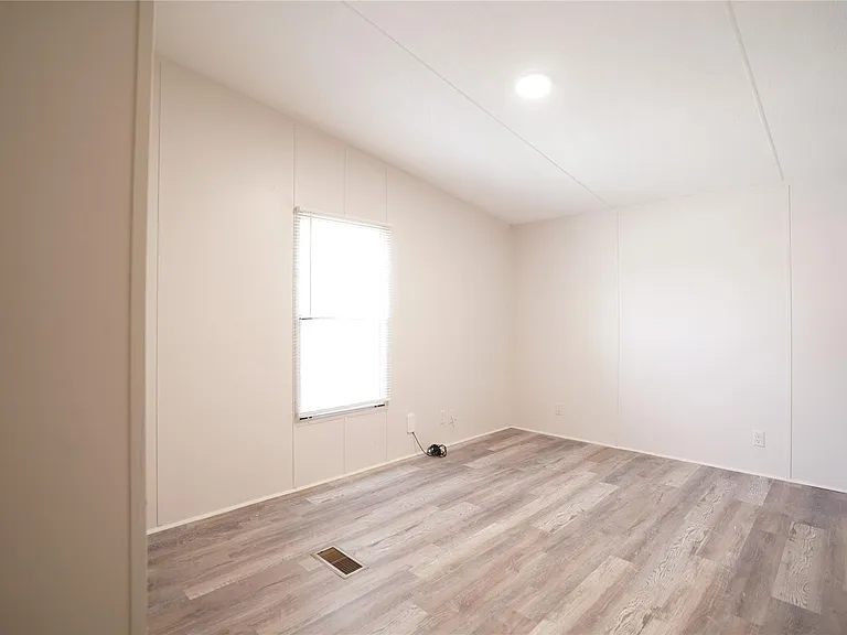 9533 Cypress Dr — Photo 9
