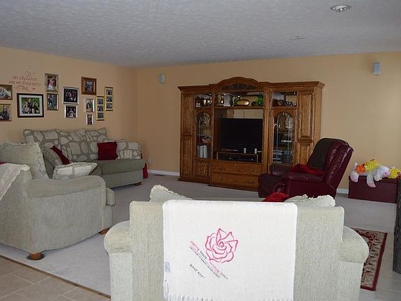 5th image of 5416 Montavia Ln