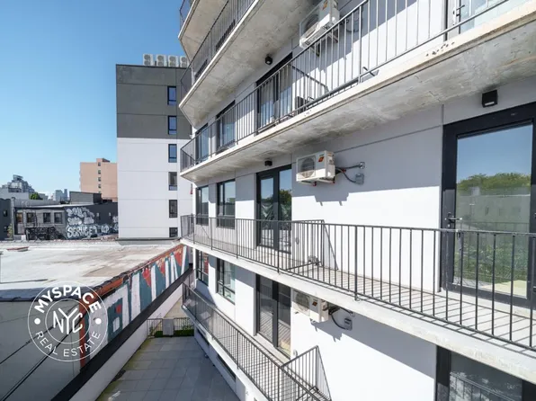 280 Meeker Avenue image 14 of 32