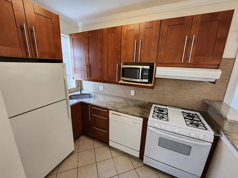 94 Brainerd Rd — Photo 10