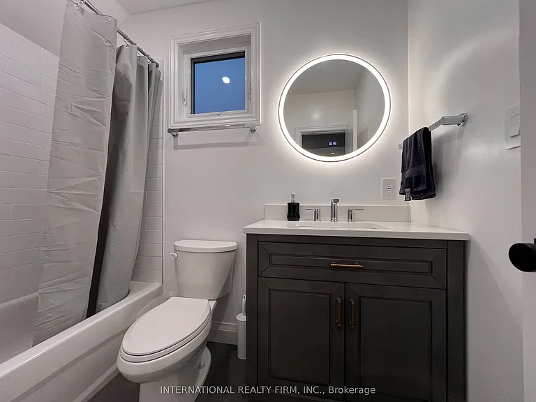 9 Admiral Rd — Photo 10