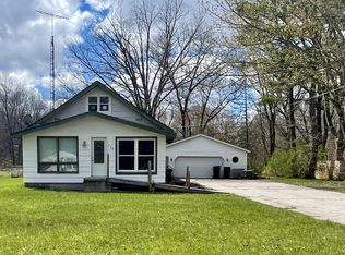 139 N Mill Iron Rd, Muskegon, MI 49442
