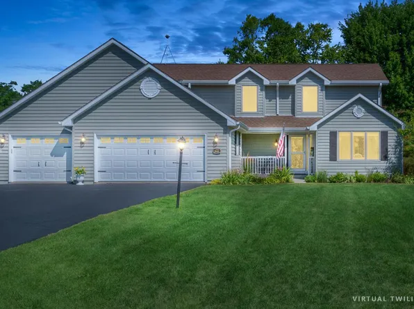 422 Fair Oaks DRIVE, Williams Bay, WI 53191