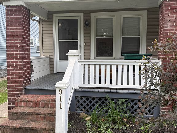 2nd image of 911-913 Thomas Rd