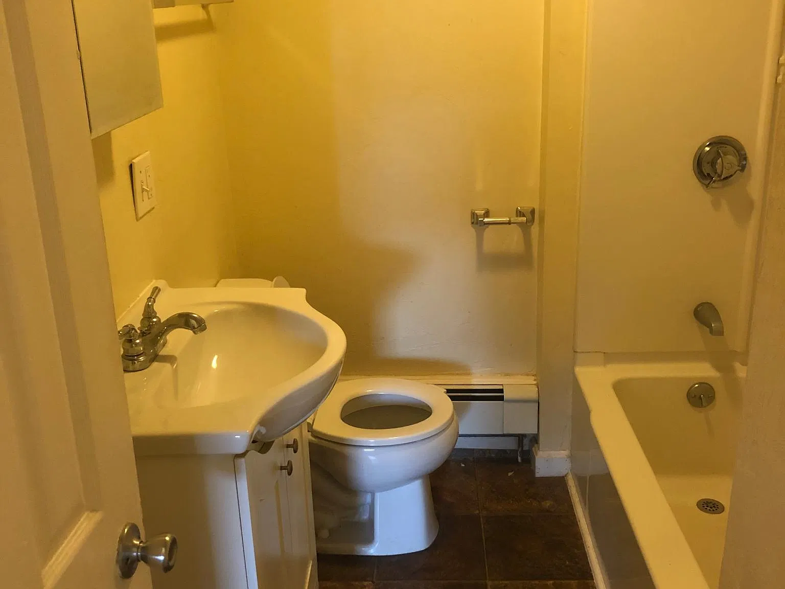 2 Chestnut Pl — Photo 4