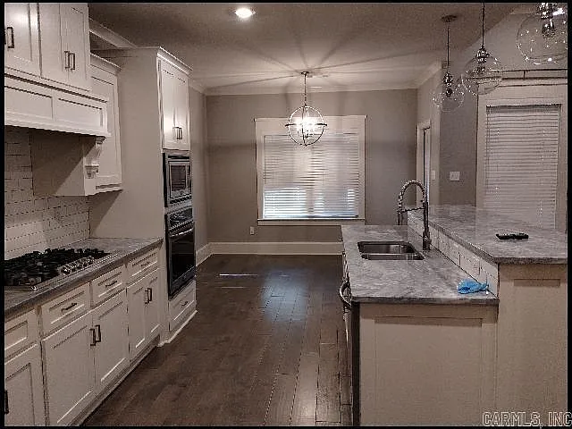 17 Rosans Ct — Photo 6