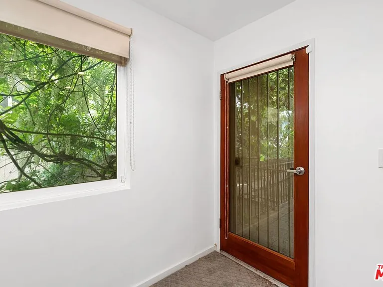 10645 Wilshire Blvd #101 — Photo 29