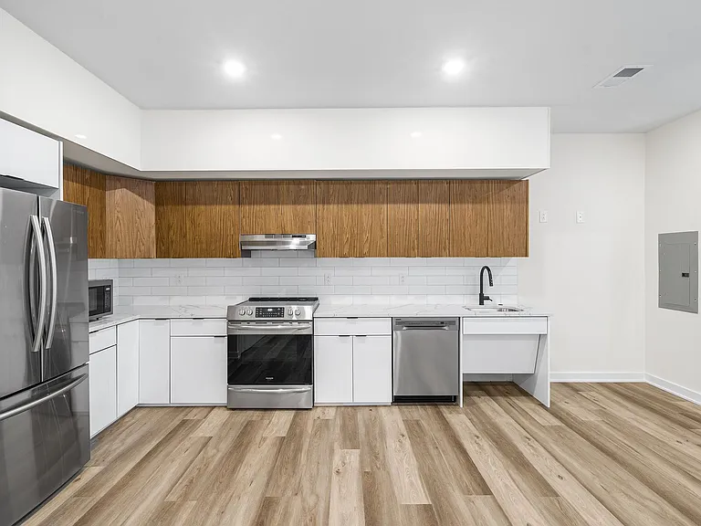 Stunning New Luxury Apartments at The Vienna — Photo 90