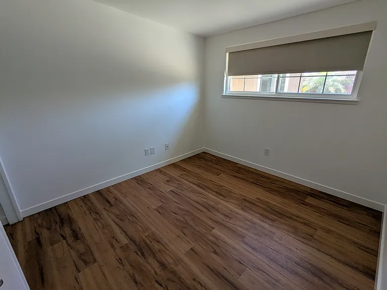 817 Hickory Ct — Photo 11